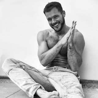 Colton Underwood profile image