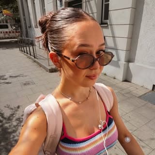 Laura Sophie profile image