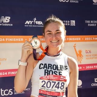 caroline rose  profile image