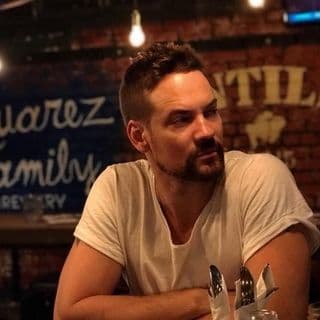 Shane West profile image