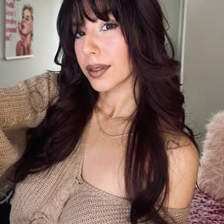 Vee Rivera profile image