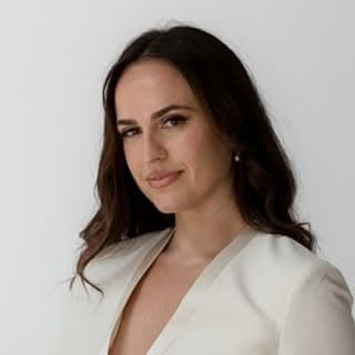 Dr. Adelynn MD profile image