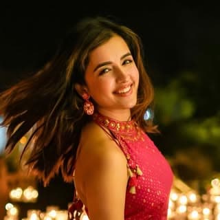 Shirley Setia profile image