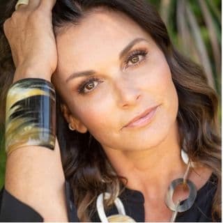 Nicole Diamond| makeup + Skincare over 50 profile image