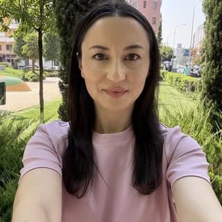 Lucia Lacort Lozano profile image