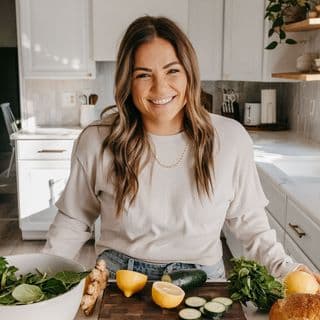 Molly Thompson profile image