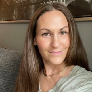 Lauren Rae profile image