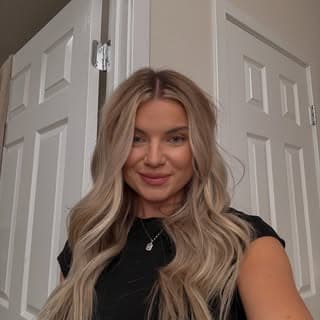 Chelsea Hope profile image