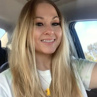 Becky Charms profile image