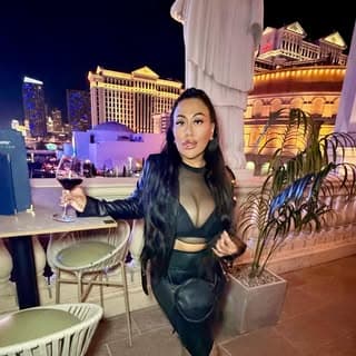 Janelle profile image