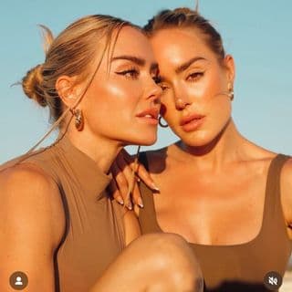 NAVEN TWINS profile image