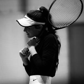 Yoana Moneva profile image