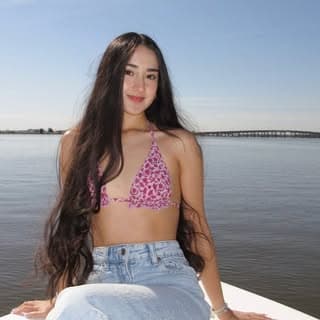 D A N I profile image