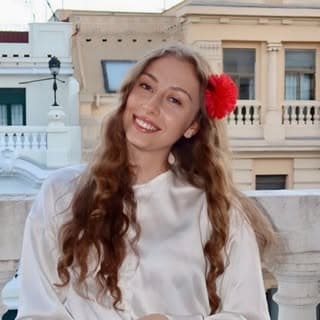 Alina Volik profile image