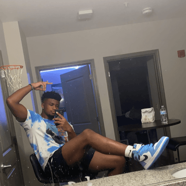 Izayah Cummings profile image