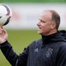 Dennis Bergkamp profile photo