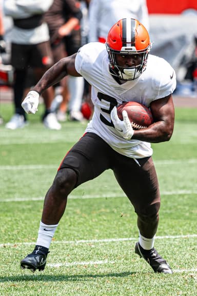 D'Ernest Johnson profile image
