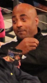 Dennis Scott profile image