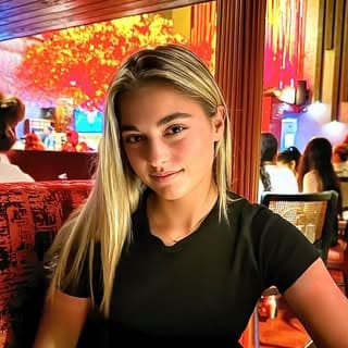 Gabby GolfGirl profile image