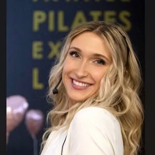 Stephanie profile image