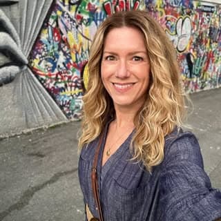Carrie Watt profile image