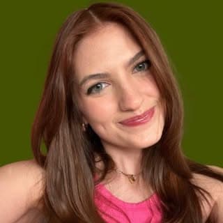 Lily Laynee profile image