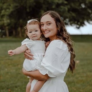 Nina Herrera motherhood lifestyle profile image