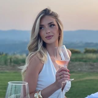 Maria Willhauk profile image
