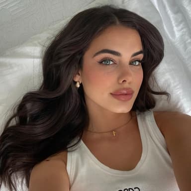 Paula profile image