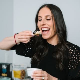 Amanda Robyn profile image