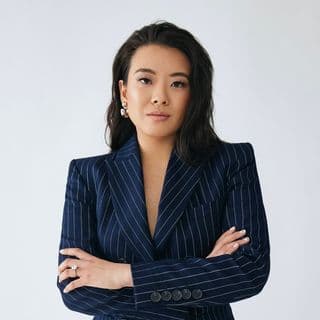 Vivian Tu | Your Rich BFF profile image