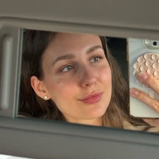 Anna NYC lifestyle travel fashion profile image