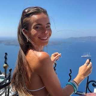 Livy Louvain profile image