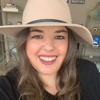 Janelle Veselik profile image