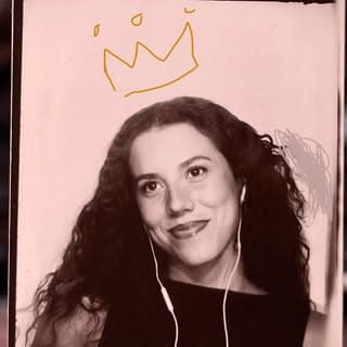 Carmen Lola profile image