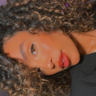 serene russell profile image