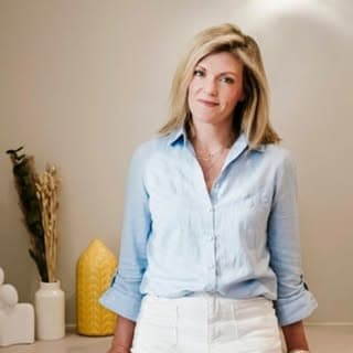 Dr Fionnuala Barton profile image