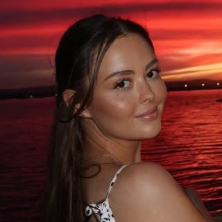 Lexi Larson profile image