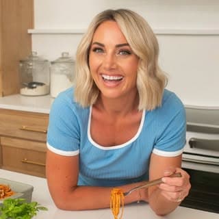 Danielle Lima - High-Protein Recipes & Macros profile image