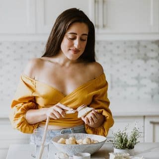 Maria Koutsogiannis 🇬🇷 Greek Food Blogger profile image