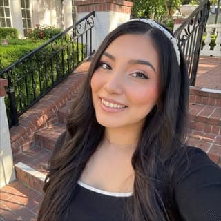 Vivian profile image