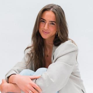 Bridget Campbell - wellness | fashion | beauty | lifestyle profile image