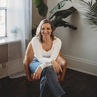 Jacqui Farley profile image