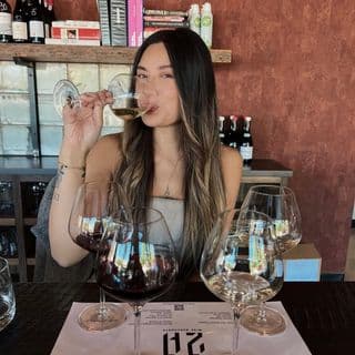 Nicole Baylon profile image