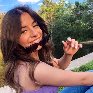Karen Velderrain profile image