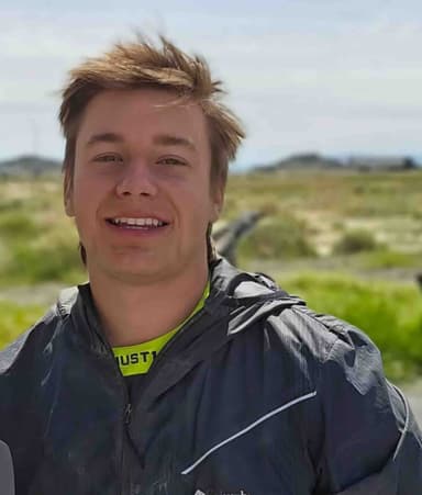 Chase DeNault profile image