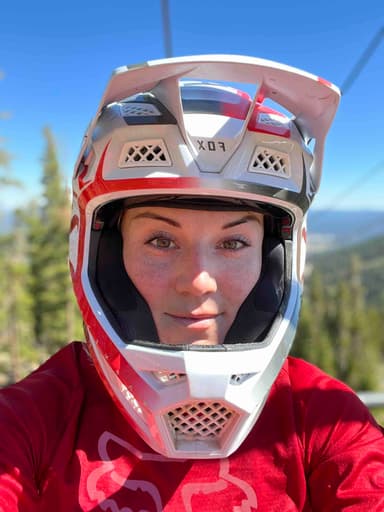 Emily Moose profile image