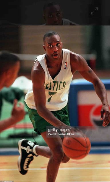 Dee Brown profile image