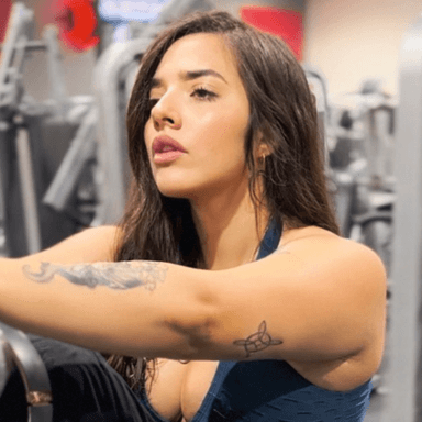 Mariana Campos profile image