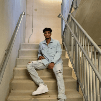 Malik Young profile image